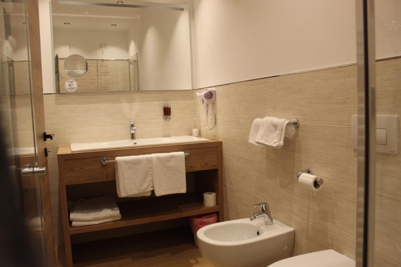 Dolceambiez Apartments Dorsino ภายนอก รูปภาพ